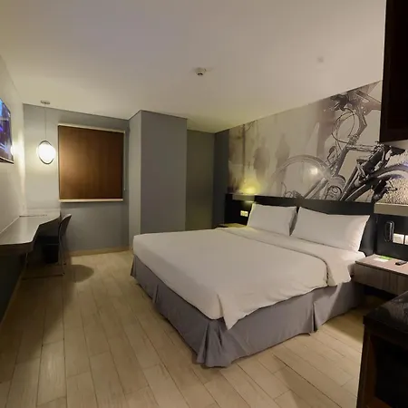Horu Hotel Mangga Dua Square-2
